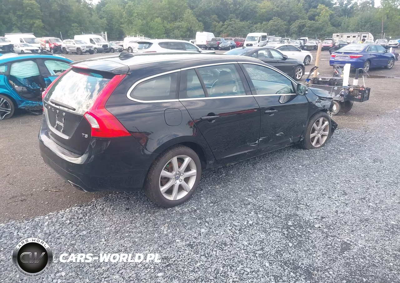 2016 Volvo V60 T5 Drive-E Premier VIN:YV140MEK8G1291008 - 4