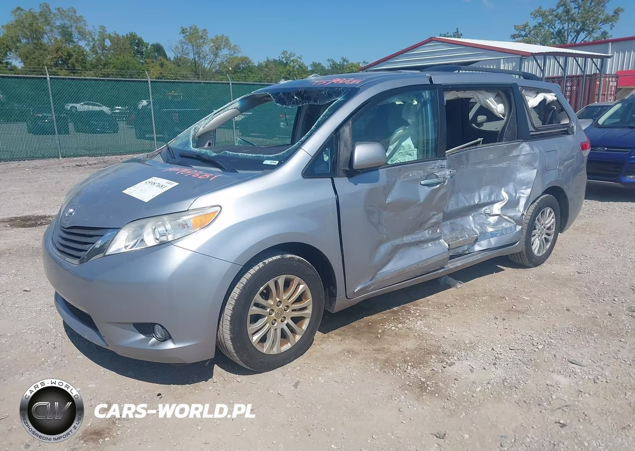 2013 Toyota Sienna Xle V6 8 Passenger VIN:5TDYK3DC8DS290803 - 2