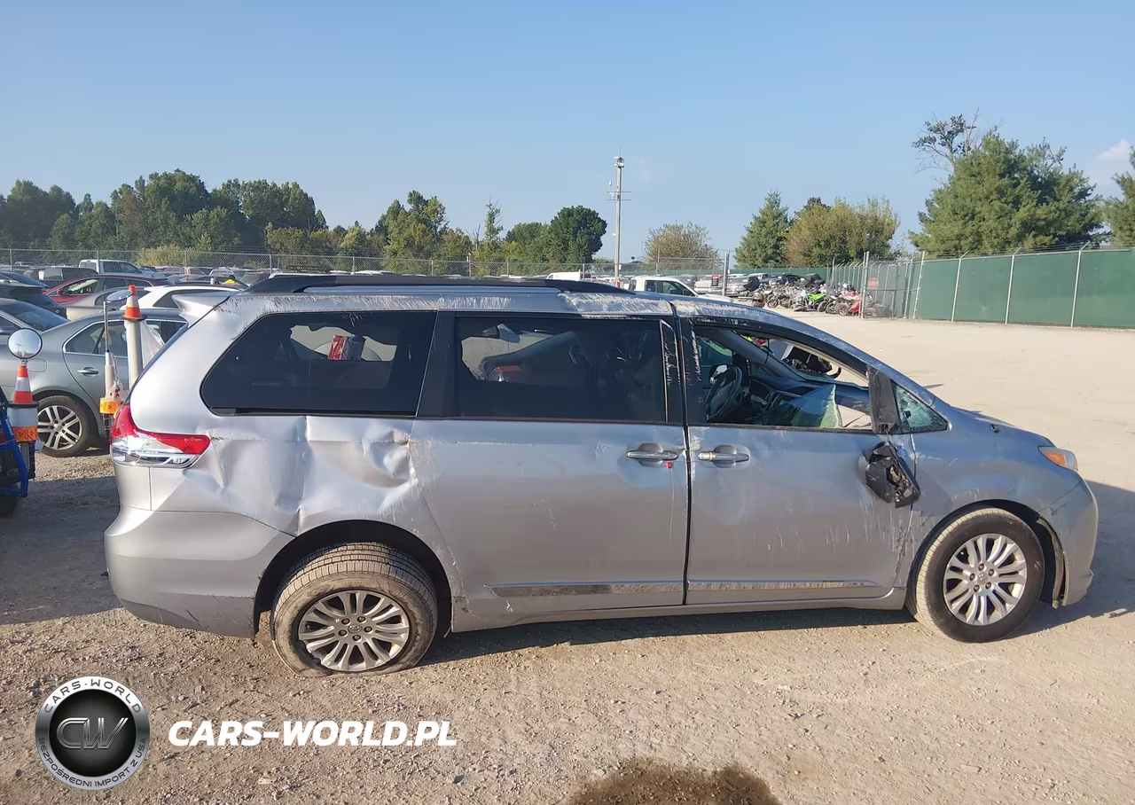 2013 Toyota Sienna Xle V6 8 Passenger VIN:5TDYK3DC8DS290803 - 21