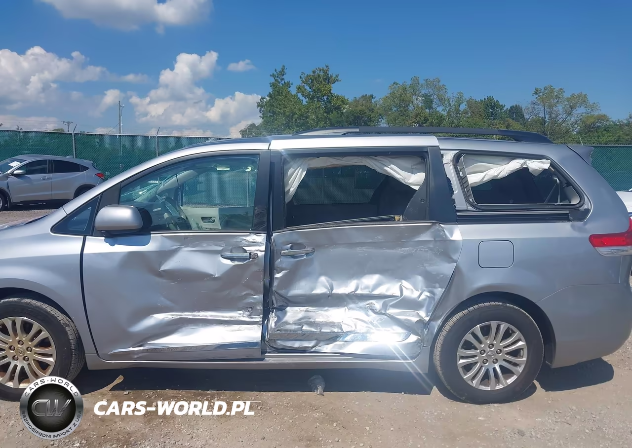 2013 Toyota Sienna Xle V6 8 Passenger VIN:5TDYK3DC8DS290803 - 6