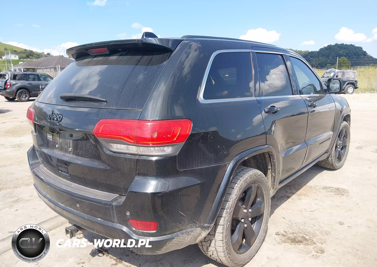 2015 Jeep Grand Cherokee Altitude VIN:1C4RJFAG0FC796839 - 4