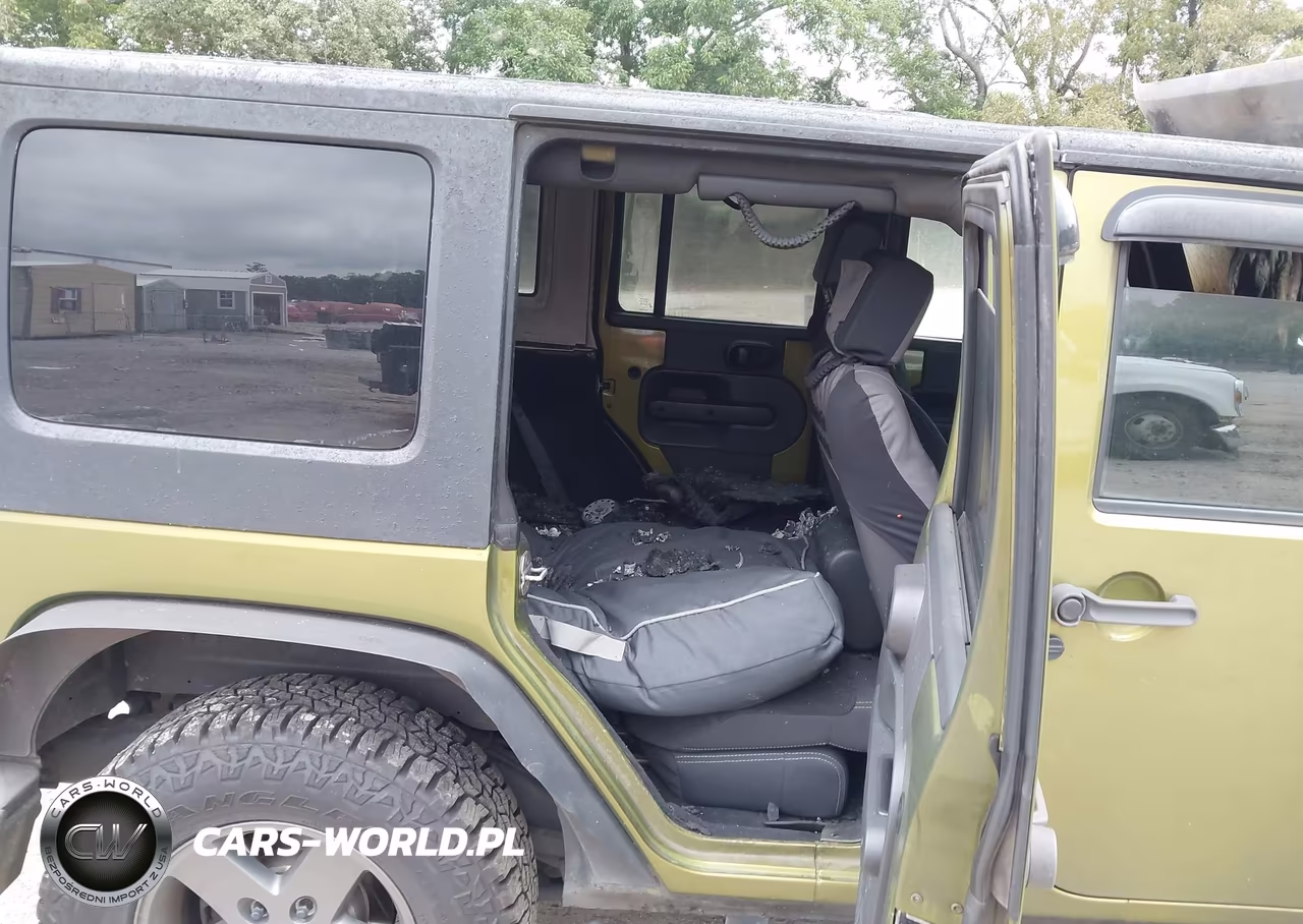 2010 Jeep Wrangler Unlimited Sport VIN:1J4BA3H10AL226862 - 8