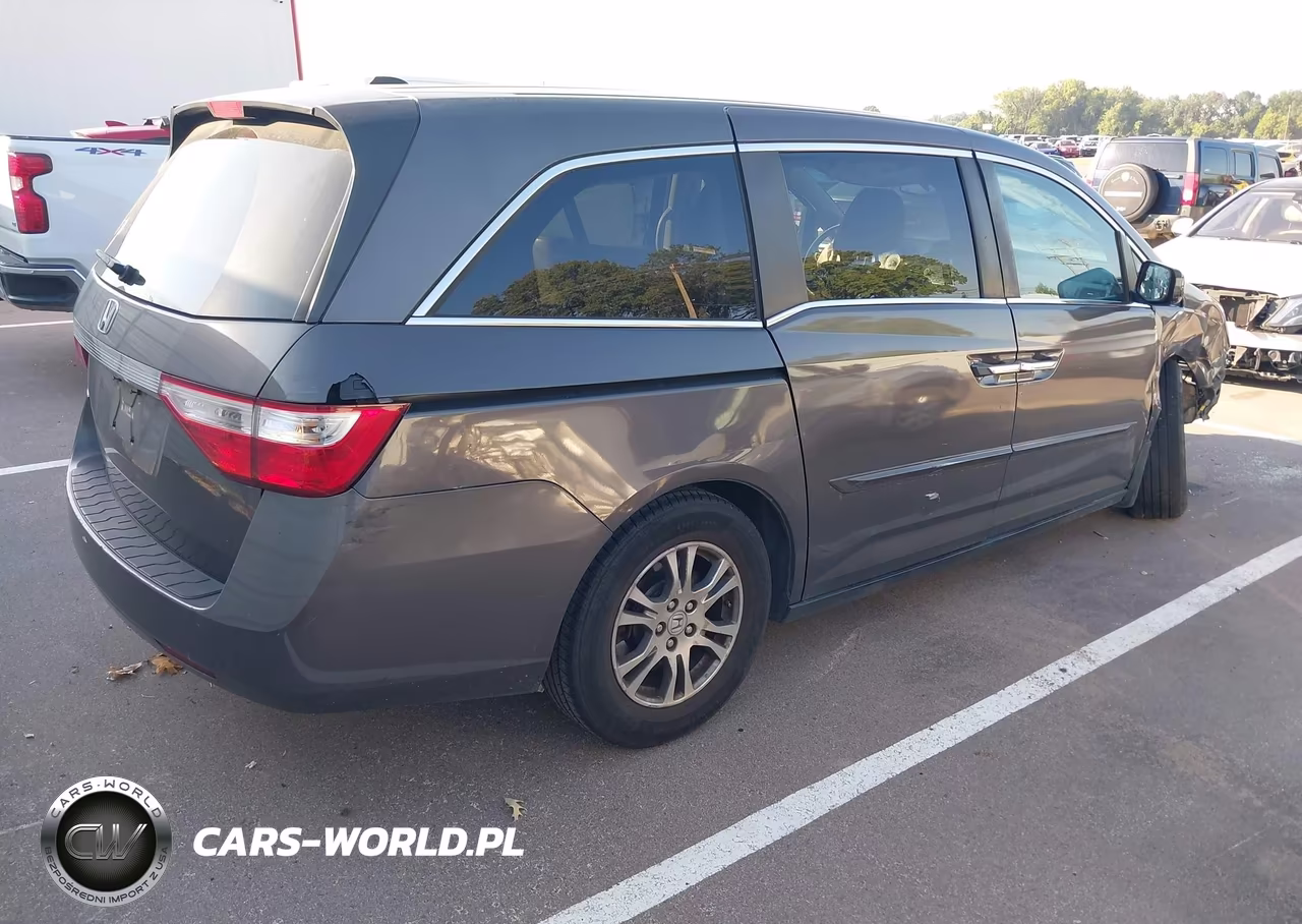 2013 Honda Odyssey Ex-L VIN:5FNRL5H65DB070086 - 4
