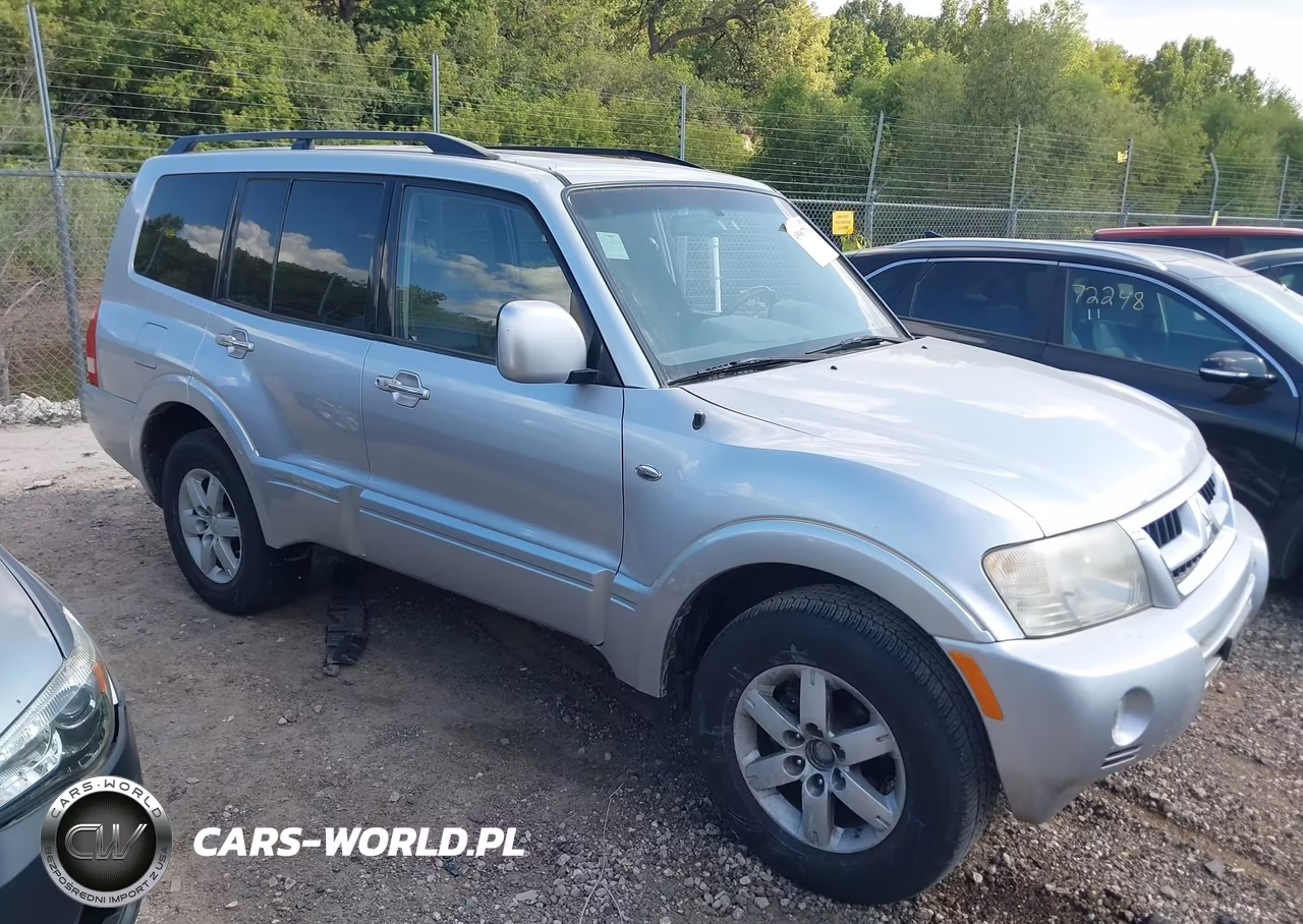 2005 Mitsubishi Montero Limited