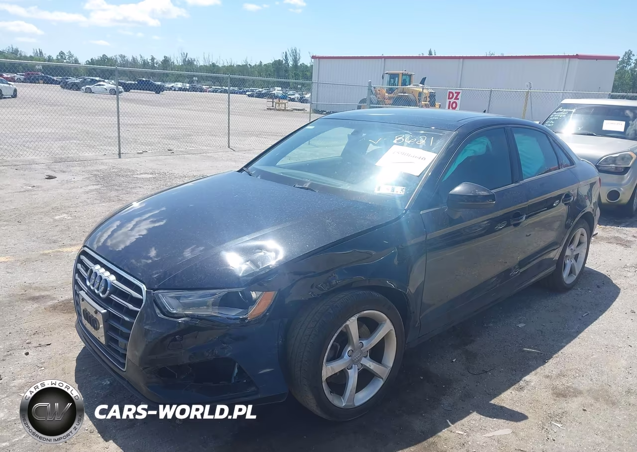 2016 Audi A3 2.0T Premium VIN:WAUB8GFF0G1018621 - 6