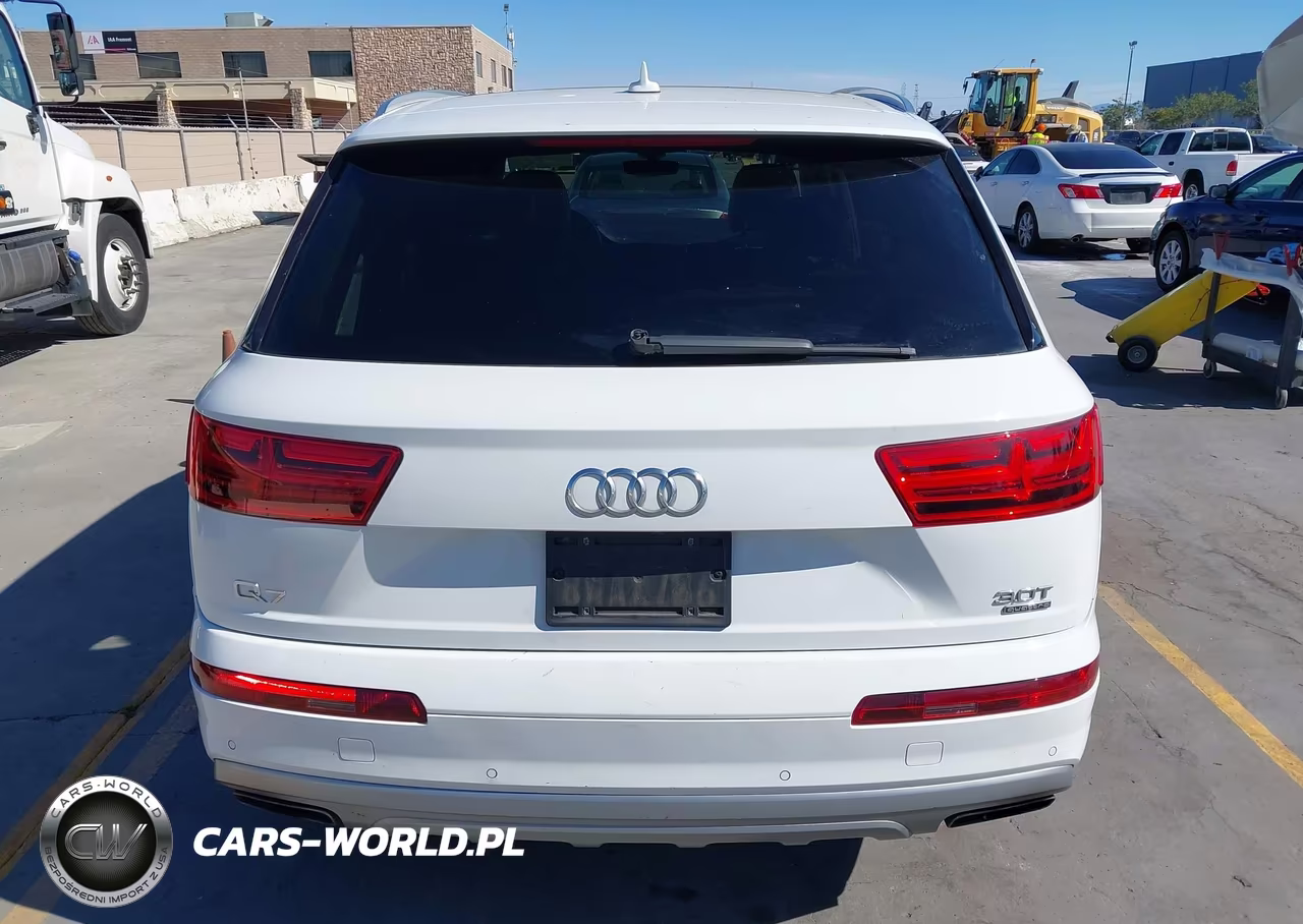 2018 Audi Q7 3.0T Premium VIN:WA1LAAF79JD041039 - 16