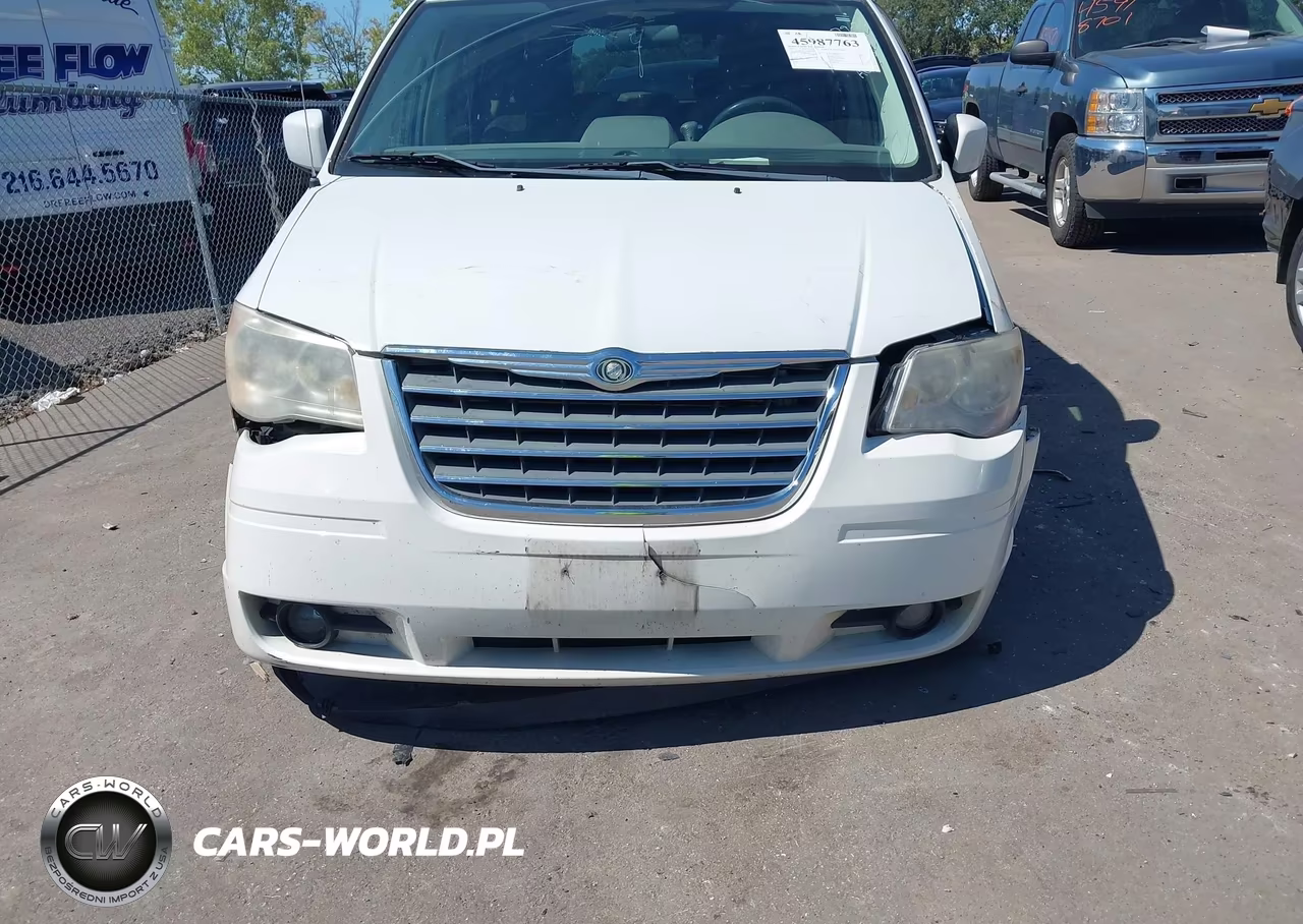 2010 Chrysler Town & Country Touring VIN:2A4RR5D15AR501125 - 12