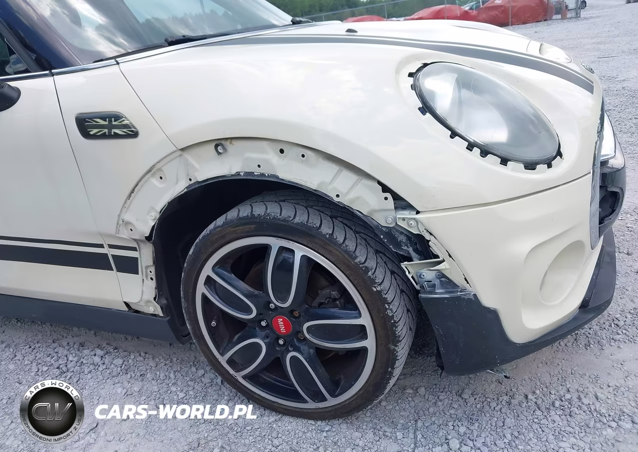 2017 Mini Clubman Cooper S VIN:WMWLN9C32H2E49592 - 19