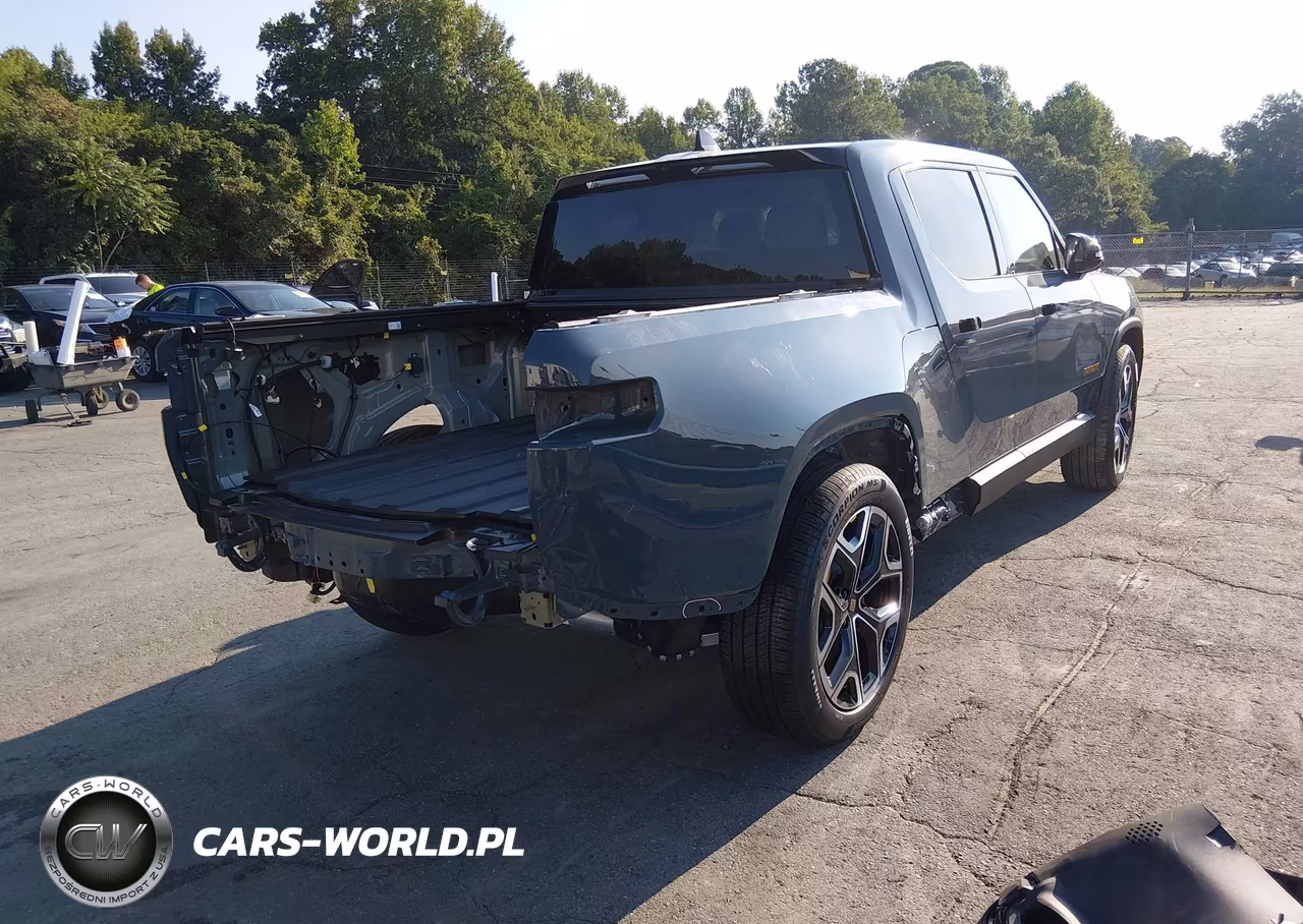 2026 Rivian R1T Tri Motor Max Pack VIN:7FCTGBAP4TN046934 - 3
