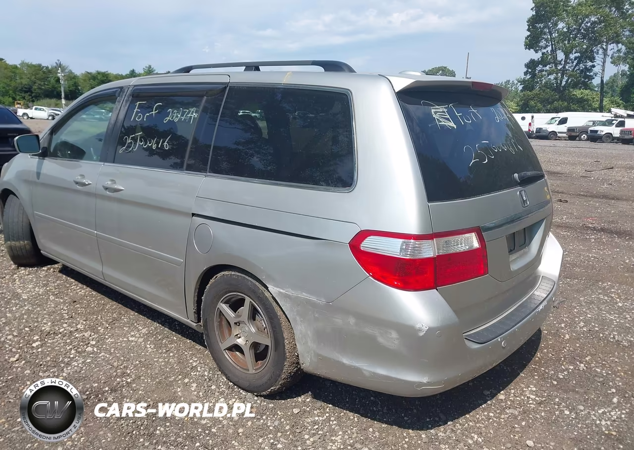 2005 Honda Odyssey Touring VIN:5FNRL38875B037159 - 3