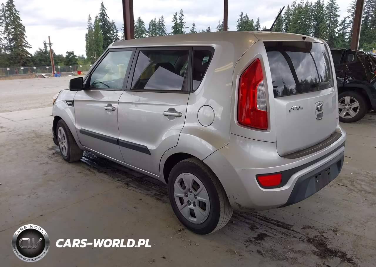 2013 Kia Soul VIN:KNDJT2A59D7540526 - 3