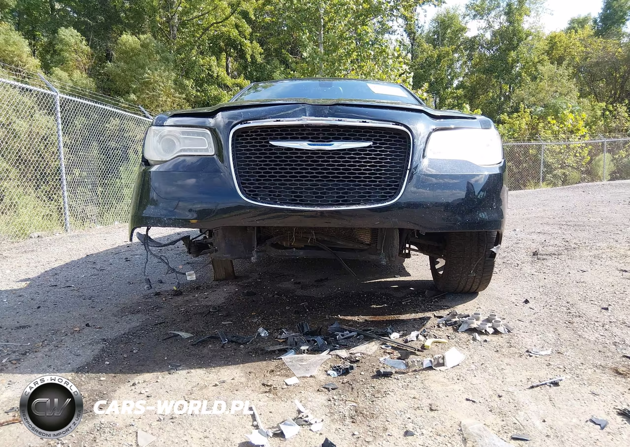 2015 Chrysler 300 300S VIN:2C3CCABG9FH872691 - 18