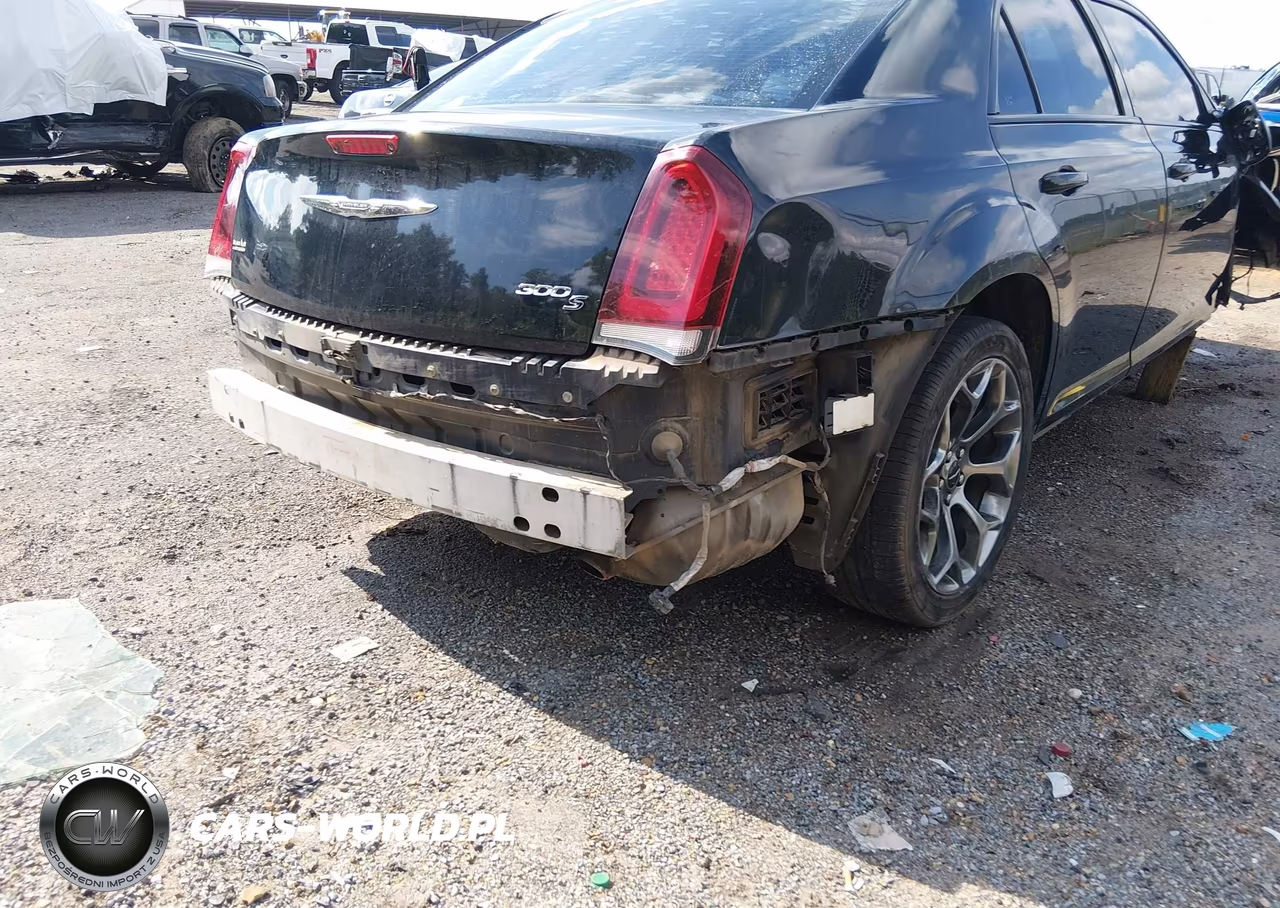 2015 Chrysler 300 300S VIN:2C3CCABG9FH872691 - 21