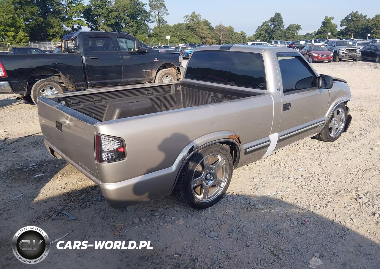 2000 Chevrolet S-10 Ls VIN:1GCCS1440YK161975 - 4