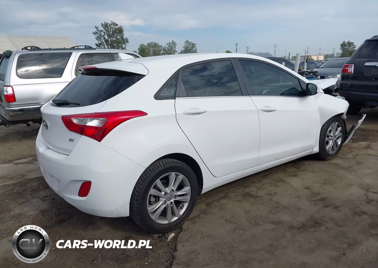 2013 Hyundai Elantra Gt VIN:KMHD35LE9DU074315 - 4