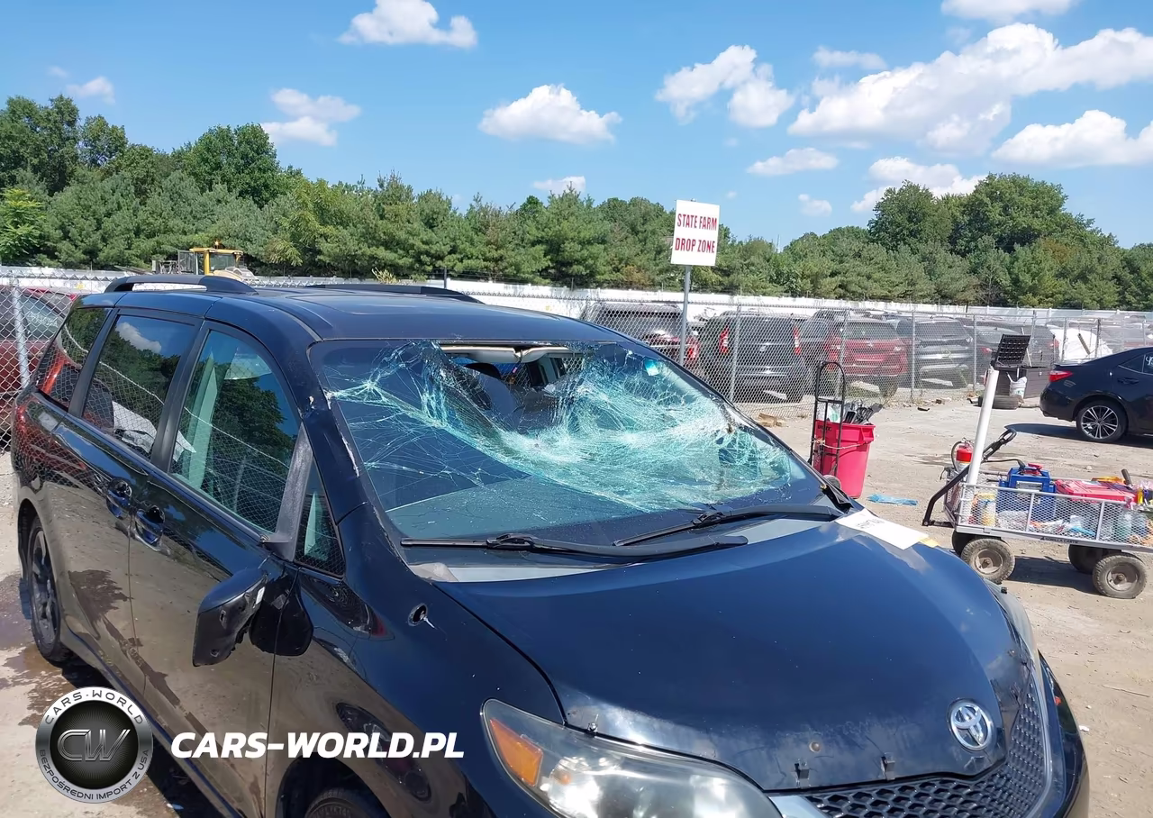2012 Toyota Sienna Se 8 Passenger VIN:5TDXK3DC1CS213295 - 6