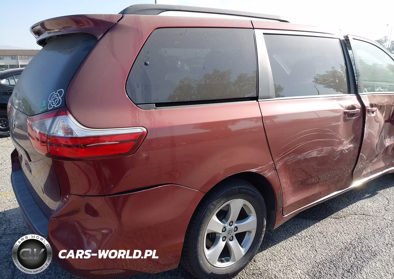 2017 Toyota Sienna Le 8 Passenger VIN:5TDKZ3DC7HS795853 - 18