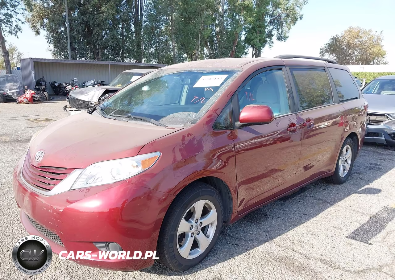 2017 Toyota Sienna Le 8 Passenger VIN:5TDKZ3DC7HS795853 - 2