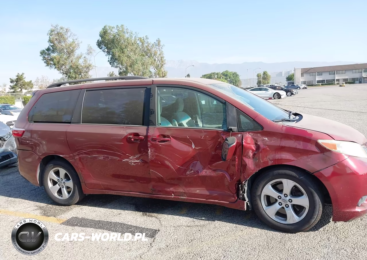 2017 Toyota Sienna Le 8 Passenger VIN:5TDKZ3DC7HS795853 - 6