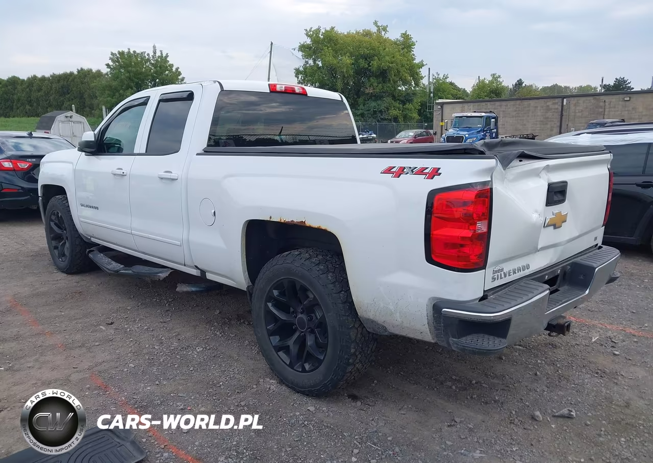 2018 Chevrolet Silverado 1500 1Lt VIN:1GCVKREC7JZ328455 - 3