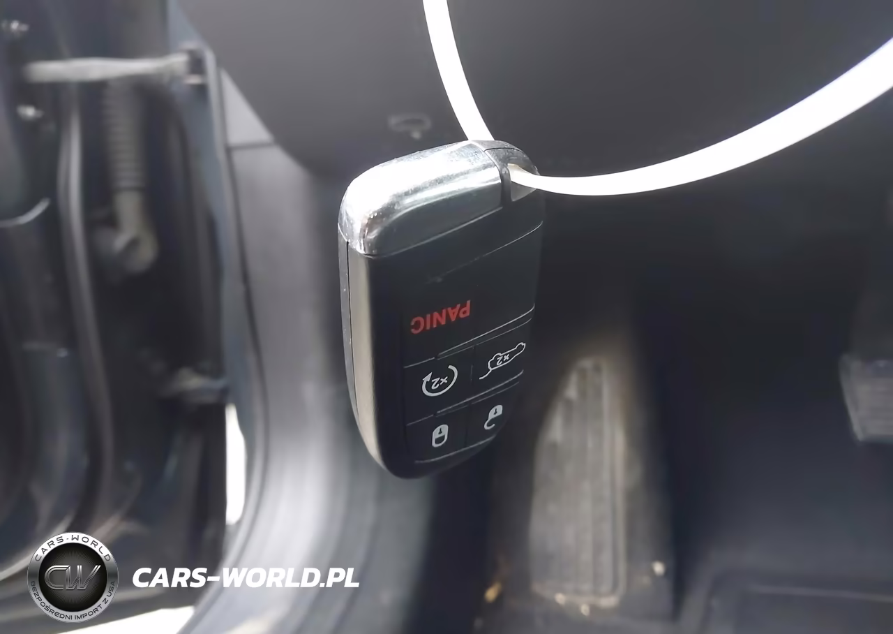 2018 Jeep Compass Limited 4X4 VIN:3C4NJDCB7JT256924 - 11
