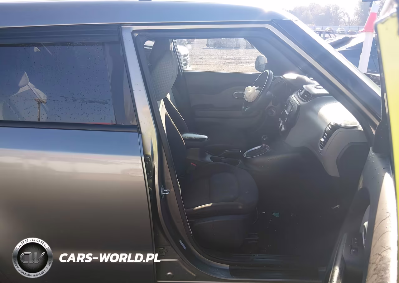 2016 Kia Soul VIN:KNDJN2A2XG7243219 - 5