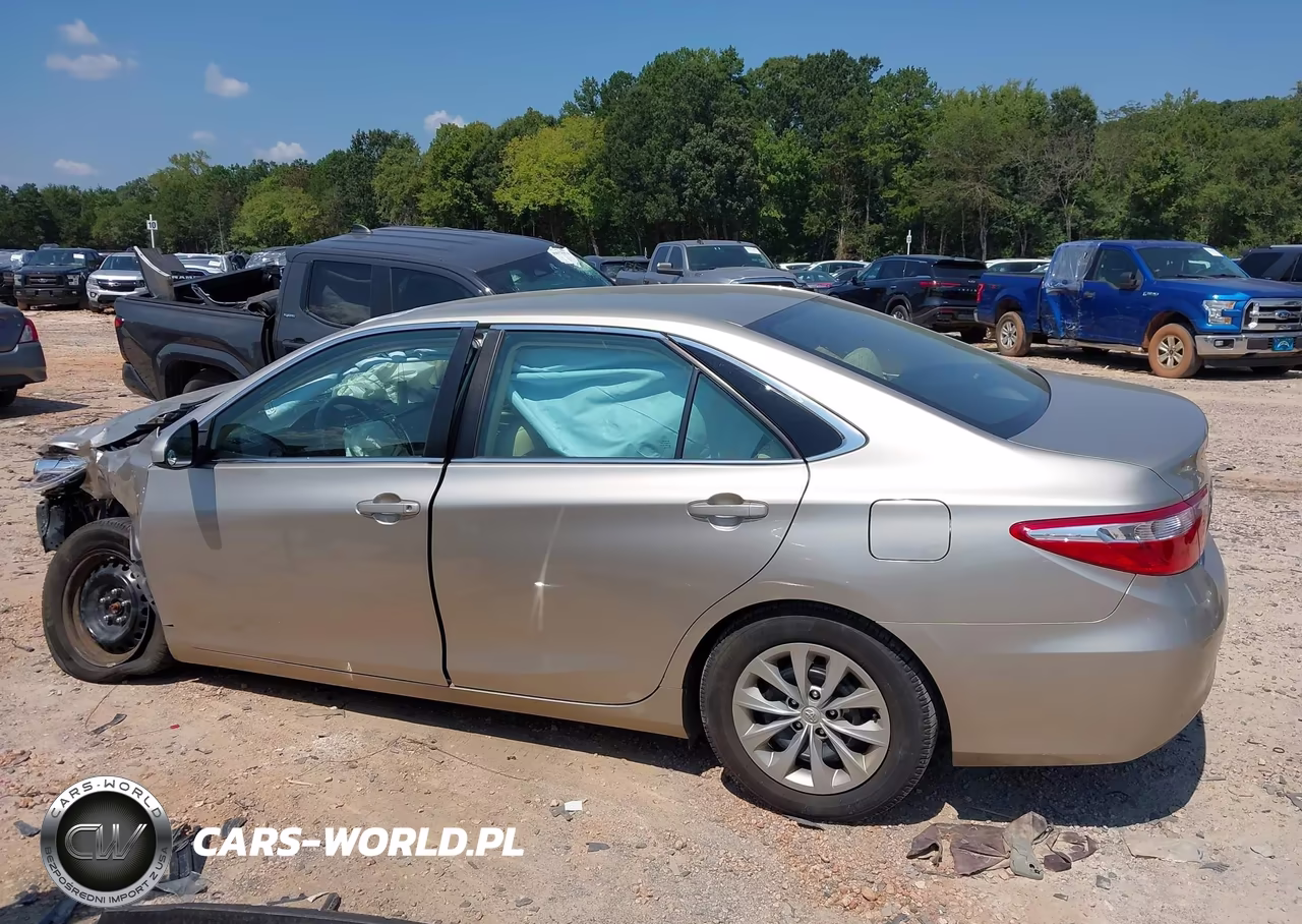 2017 Toyota Camry Le VIN:4T1BF1FK6HU394173 - 14