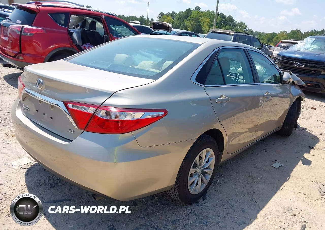 2017 Toyota Camry Le VIN:4T1BF1FK6HU394173 - 4