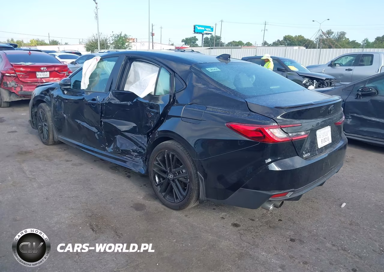 2026 Toyota Camry Se VIN:4T1DBADK0TU054307 - 3