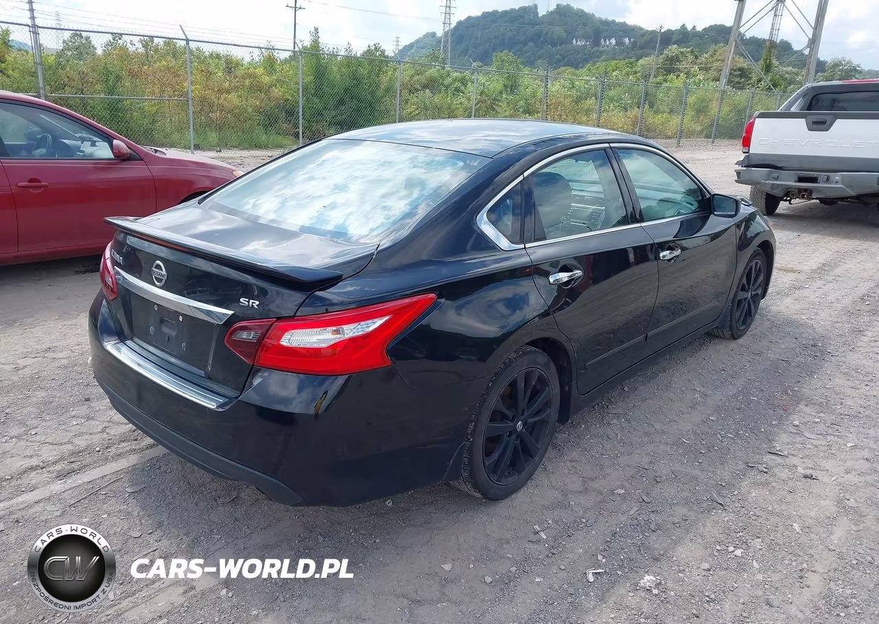 2017 Nissan Altima 2.5 Sr VIN:1N4AL3AP1HC276518 - 4