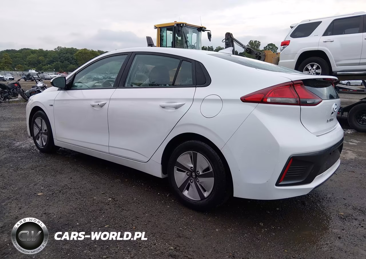 2020 Hyundai Ioniq Hybrid Blue VIN:KMHC65LC8LU219151 - 3