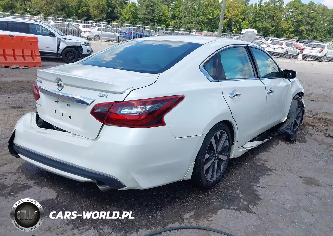 2018 Nissan Altima 2.5 Sr VIN:1N4AL3AP7JC101339 - 4
