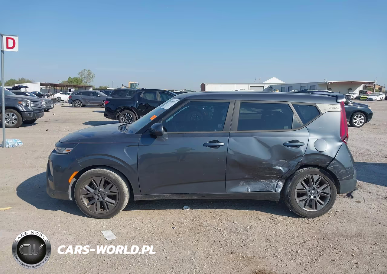 2021 Kia Soul S VIN:KNDJ23AUXM7795489 - 14