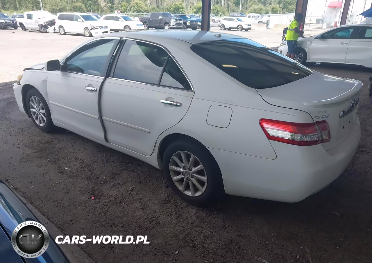 2010 Toyota Camry Xle VIN:4T4BF3EK3AR027272 - 3