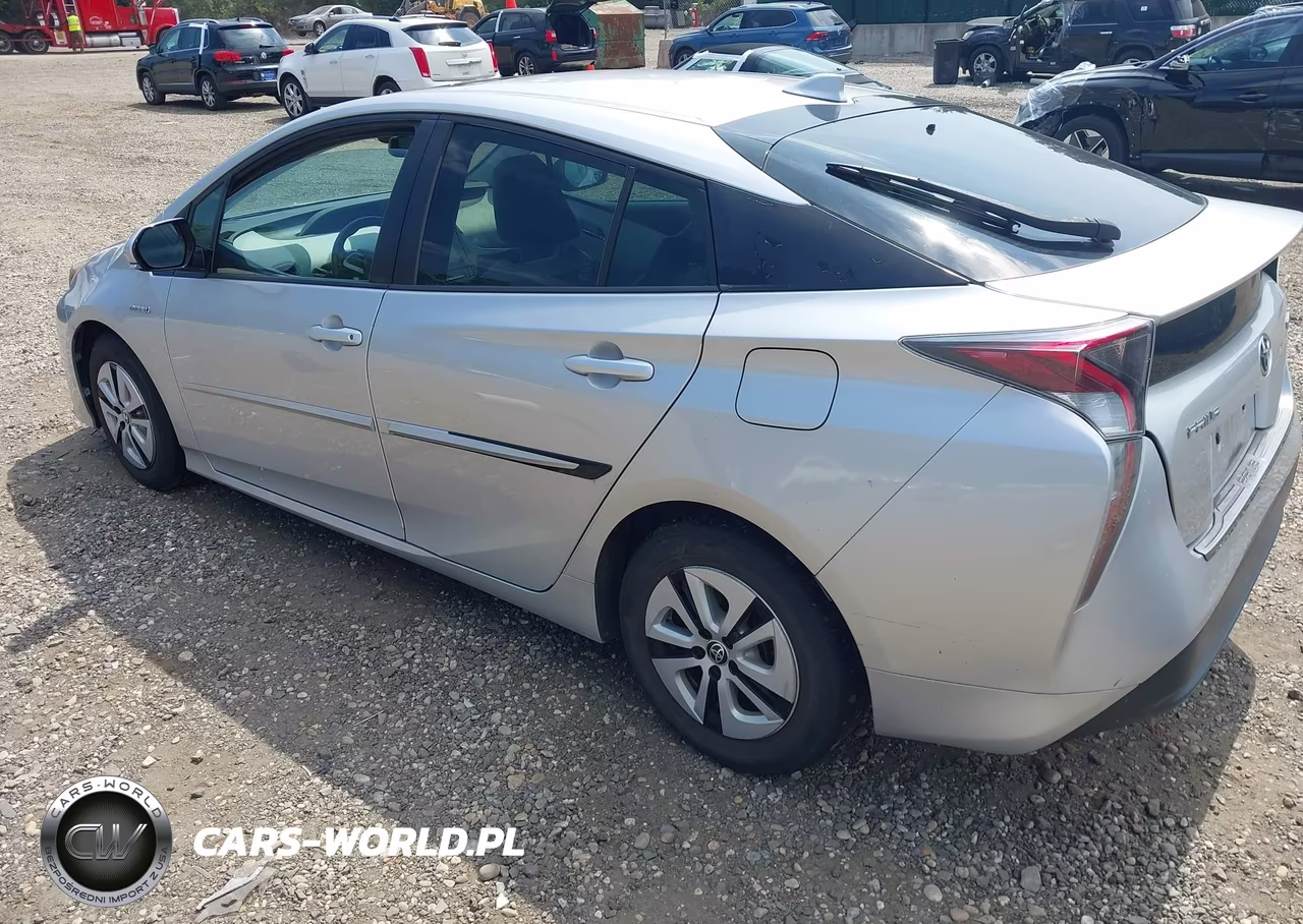 2017 Toyota Prius Four VIN:JTDKARFU7H3036394 - 3