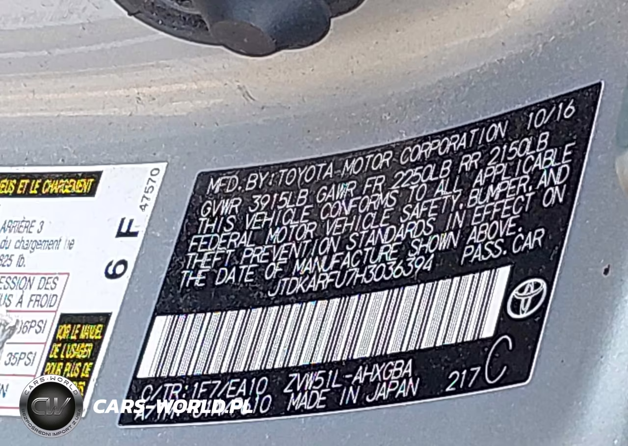 2017 Toyota Prius Four VIN:JTDKARFU7H3036394 - 9