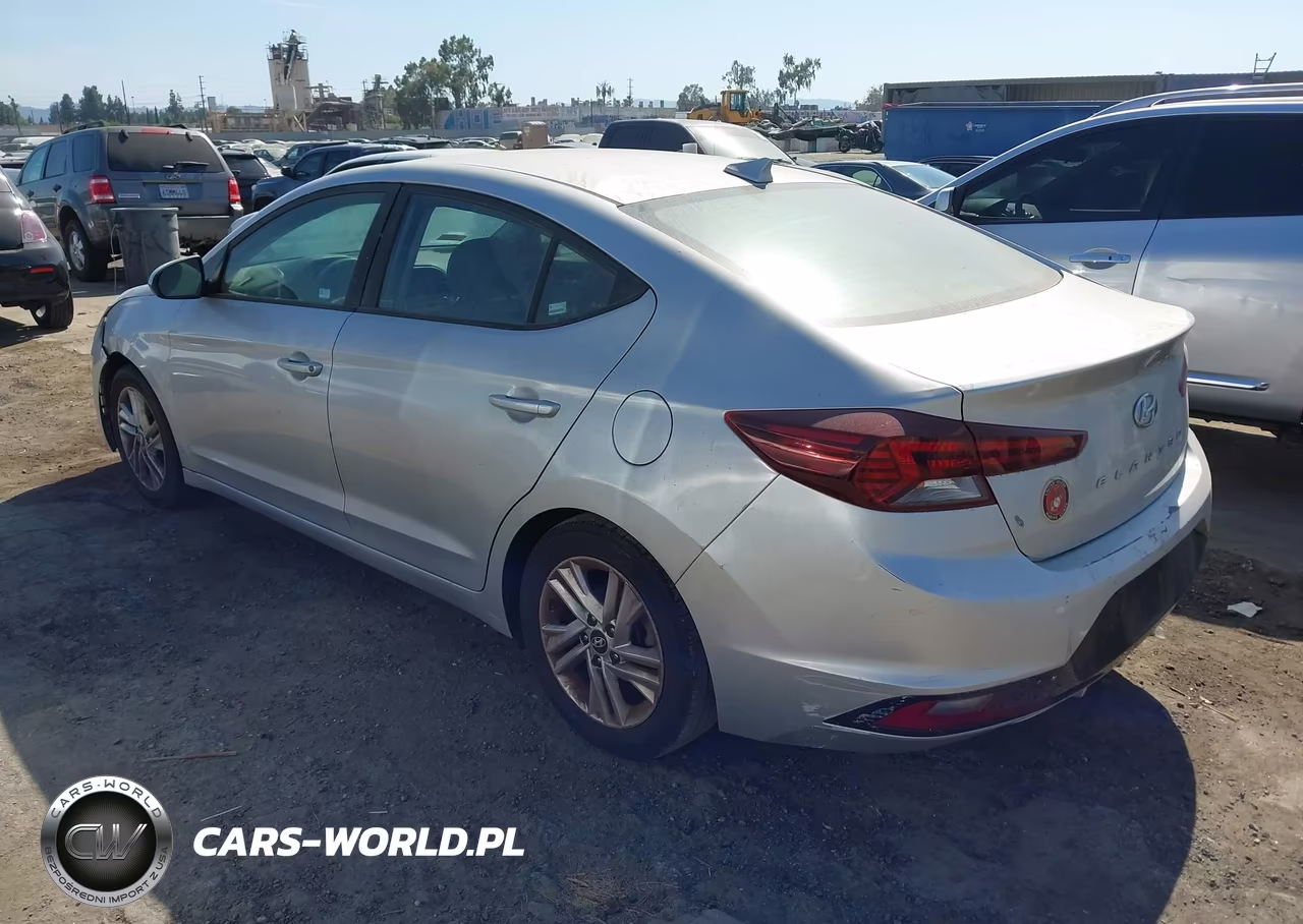 2019 Hyundai Elantra Sel VIN:5NPD84LF6KH413127 - 3