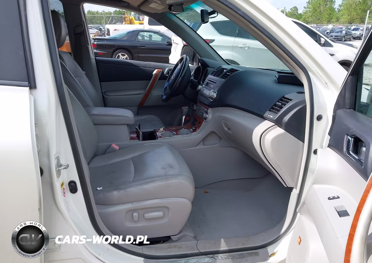 2010 Toyota Highlander Limited V6 VIN:5TDYK3EH6AS001665 - 5