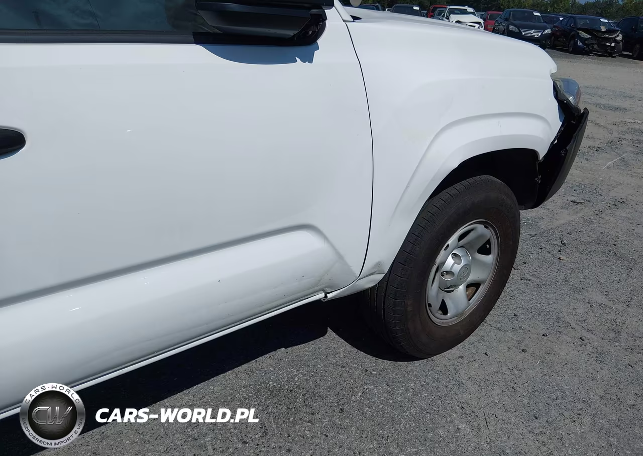 2018 Toyota Tacoma Sr VIN:5TFRX5GN4JX126565 - 17