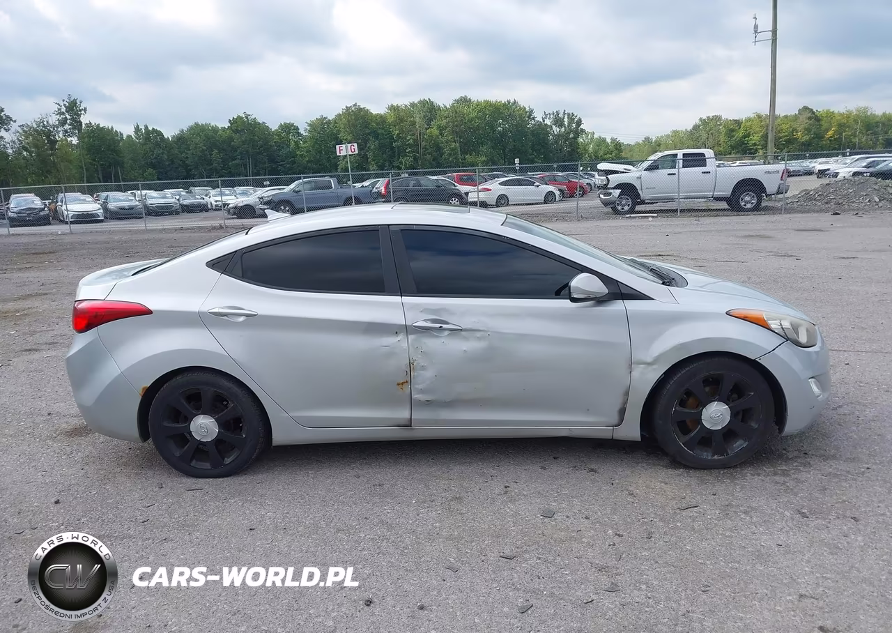 2013 Hyundai Elantra Limited VIN:KMHDH4AE9DU888348 - 13