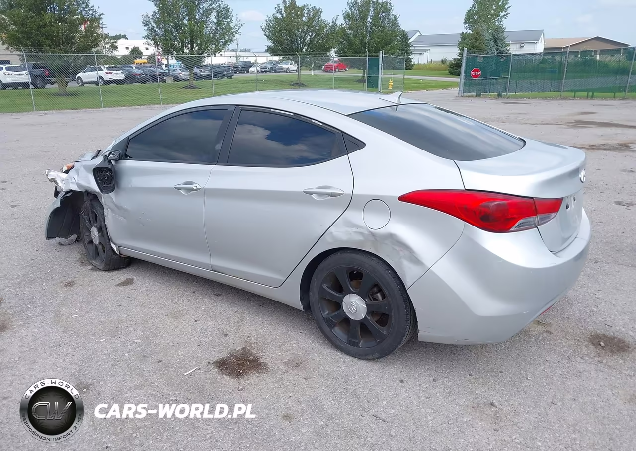 2013 Hyundai Elantra Limited VIN:KMHDH4AE9DU888348 - 3