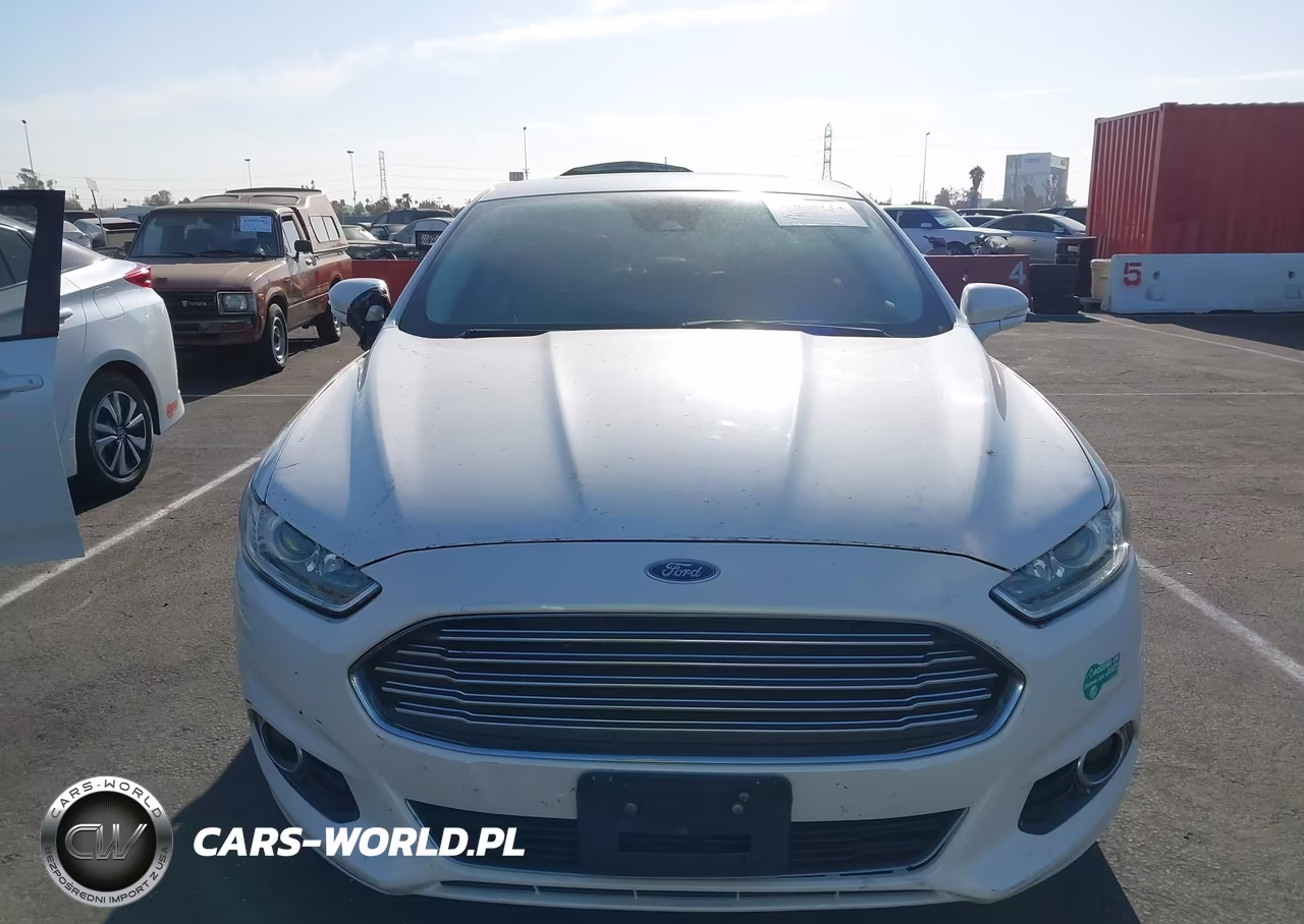 2014 Ford Fusion Energi Titanium VIN:3FA6P0SU1ER256263 - 12