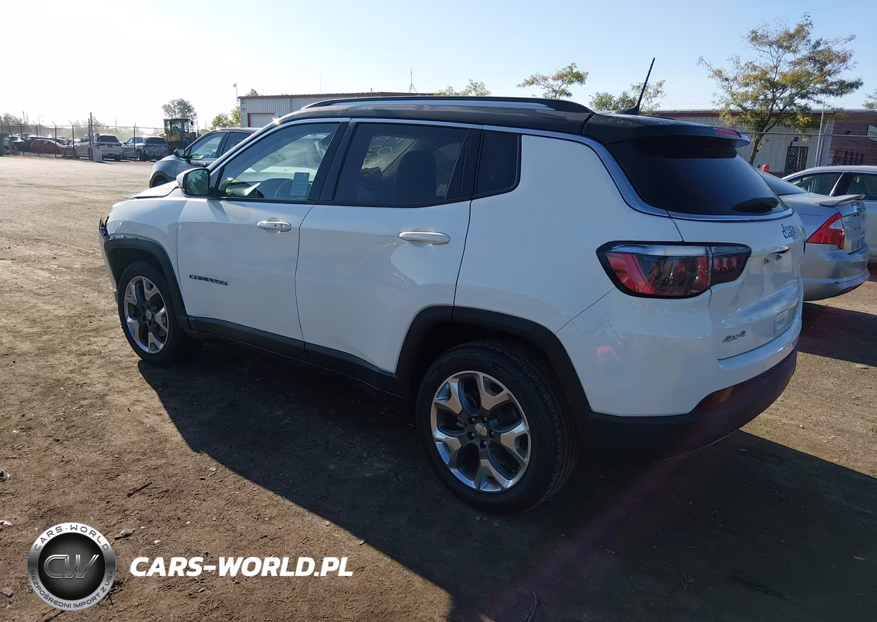 2018 Jeep Compass Limited 4X4 VIN:3C4NJDCB2JT190346 - 3