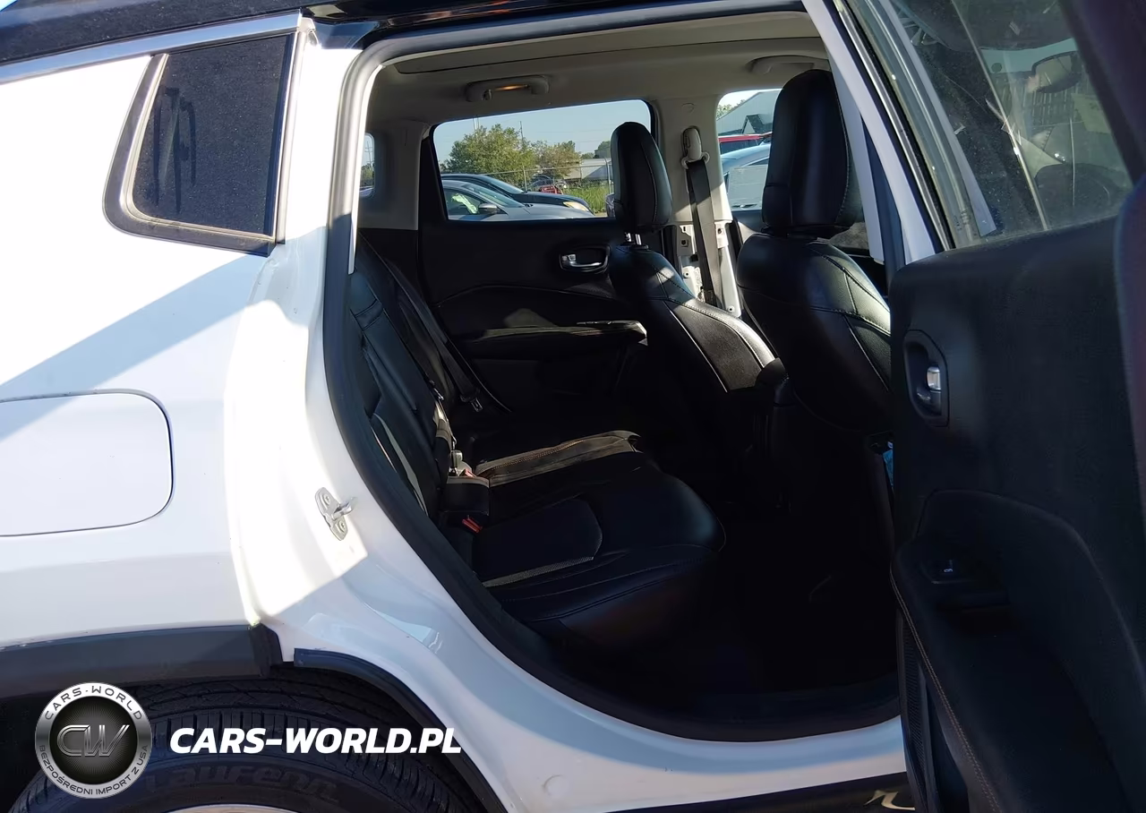 2018 Jeep Compass Limited 4X4 VIN:3C4NJDCB2JT190346 - 8