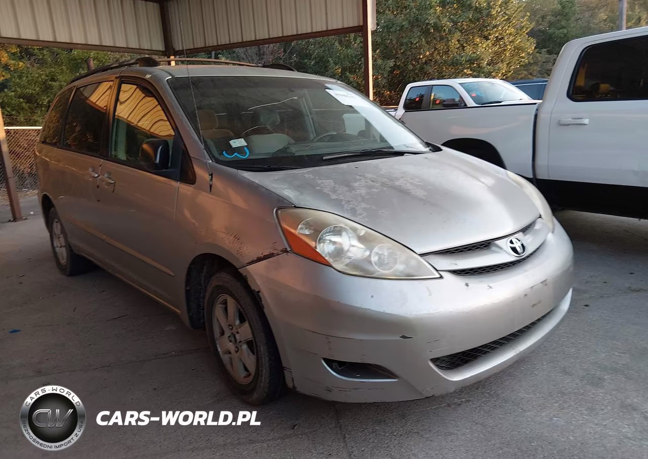 2008 Toyota Sienna Le – zdjęcie 1 z 11