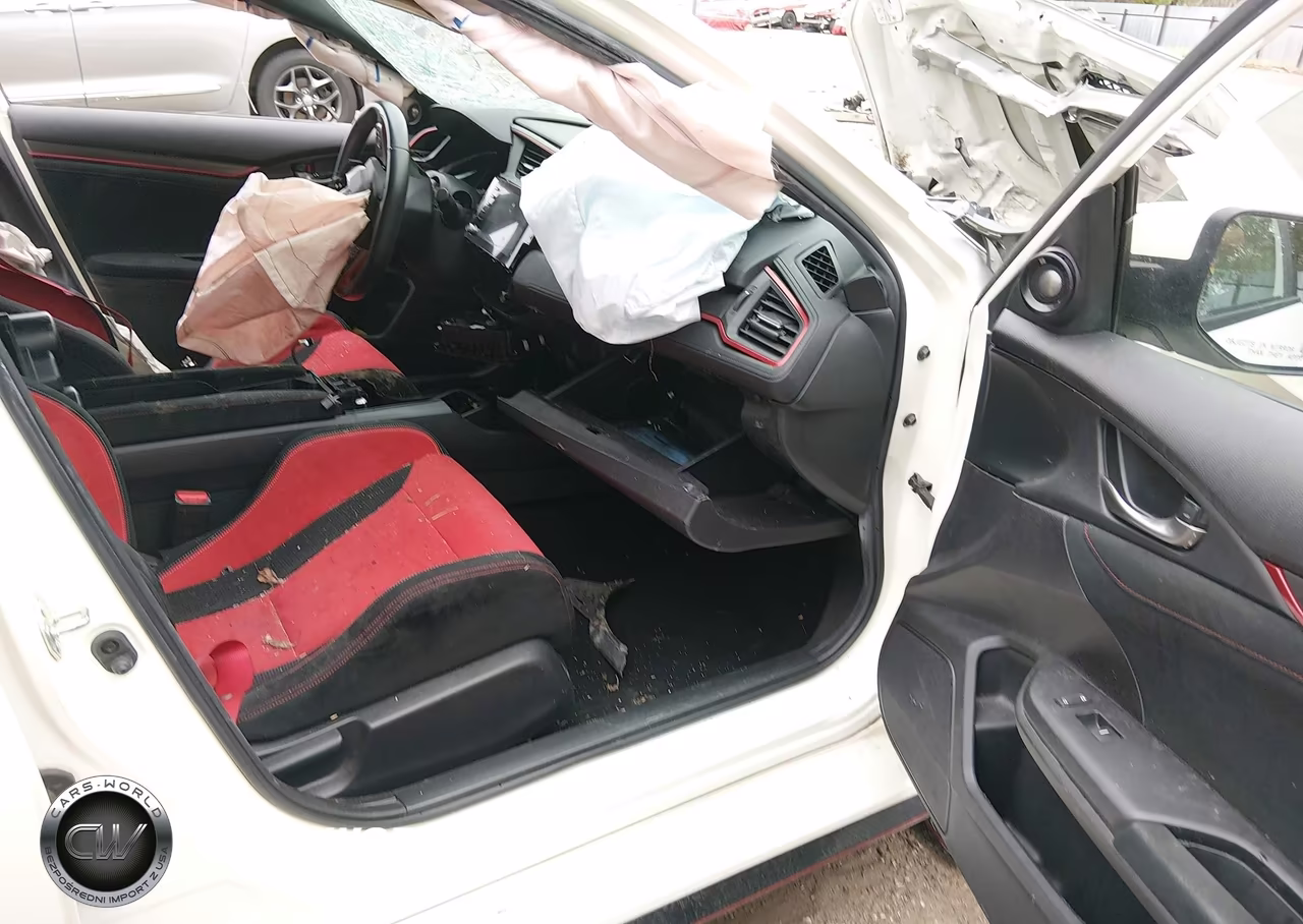 2019 Honda Civic Type R Touring VIN:SHHFK8G71KU201950 - 5