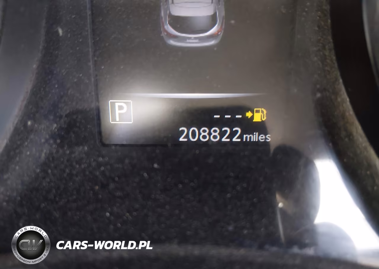 2018 Nissan Rogue Sport S VIN:JN1BJ1CR8JW284422 - 15