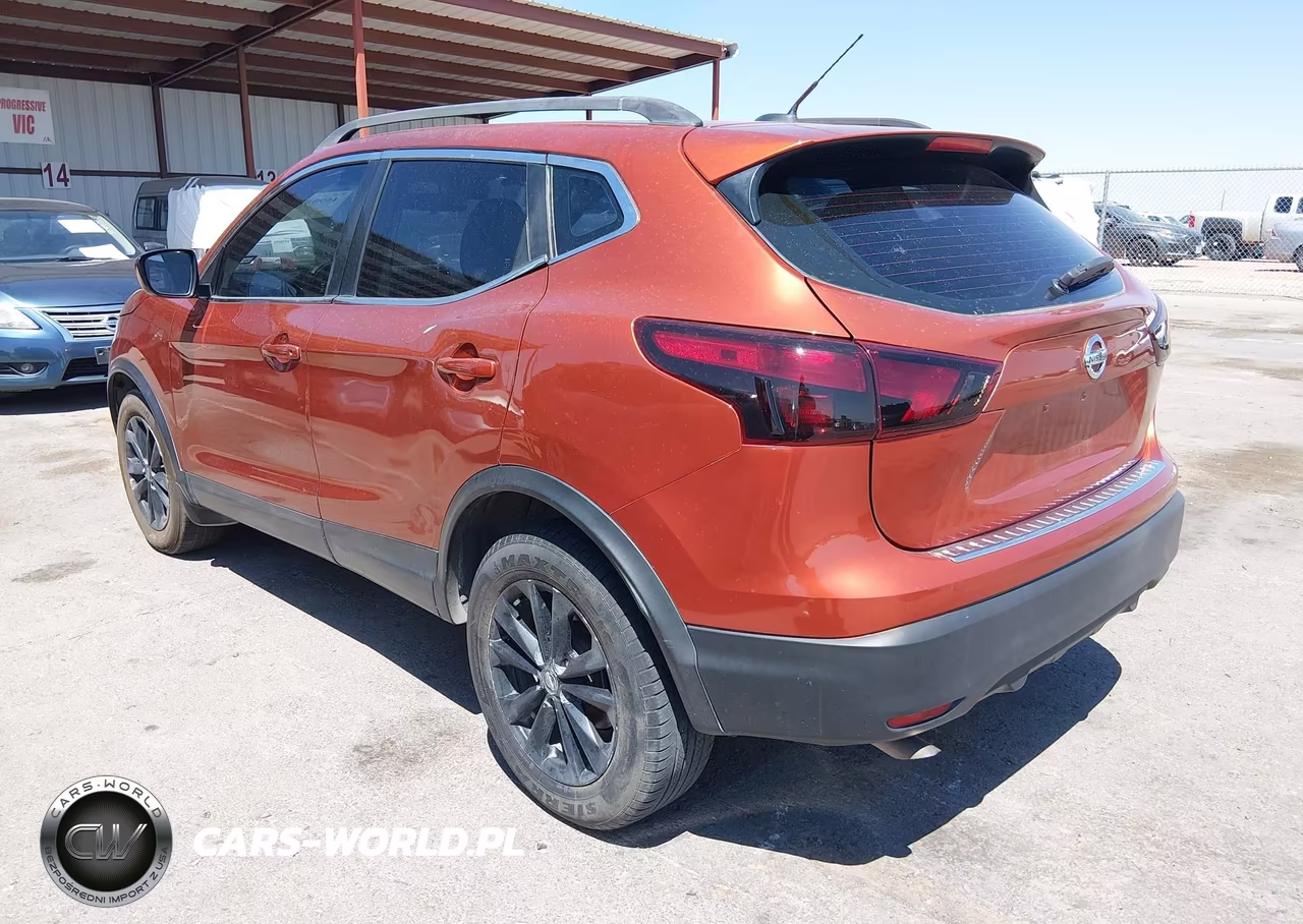 2018 Nissan Rogue Sport S VIN:JN1BJ1CR8JW284422 - 3
