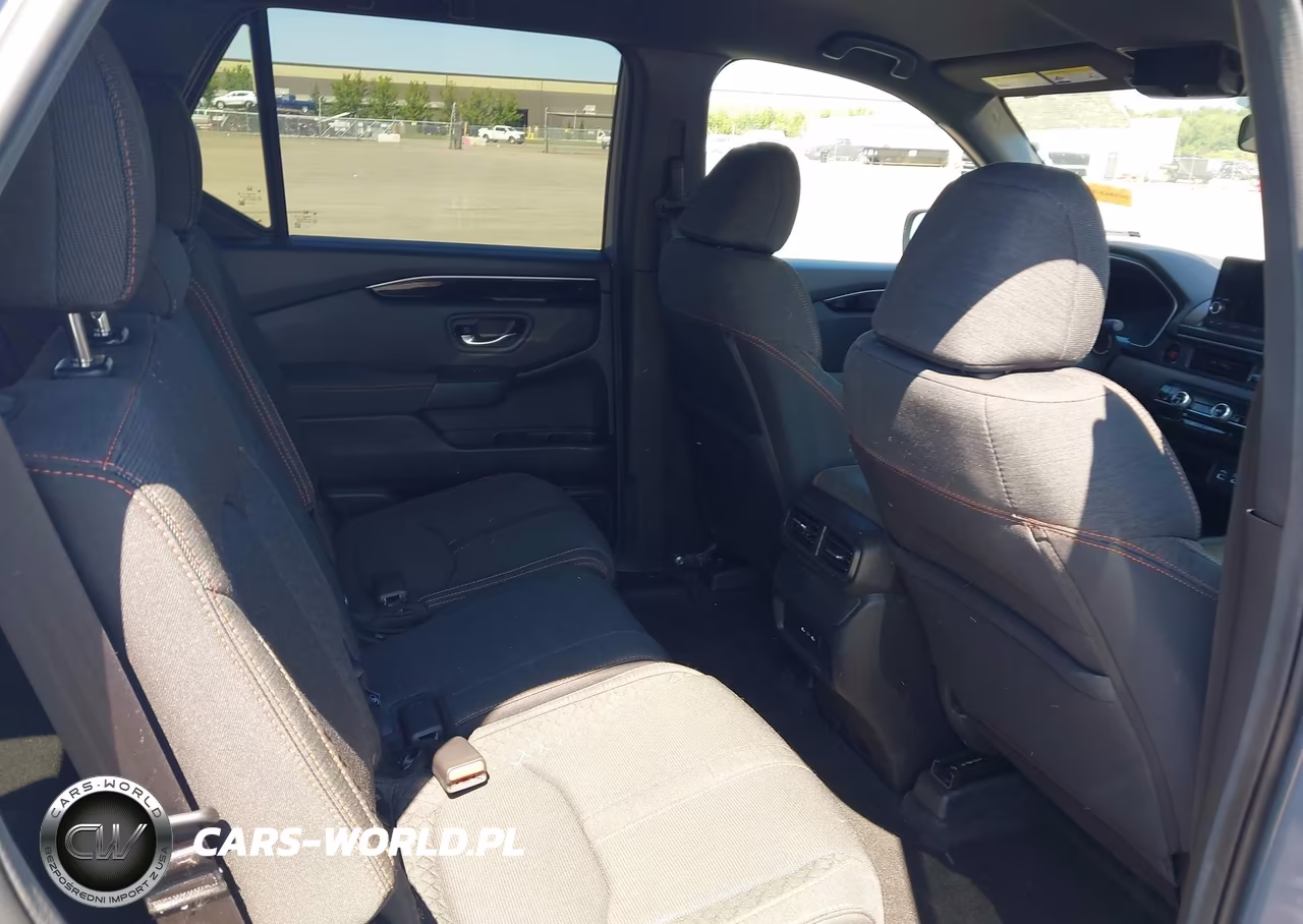 2025 Honda Pilot Sport VIN:5FNYG1H38SB088111 - 8