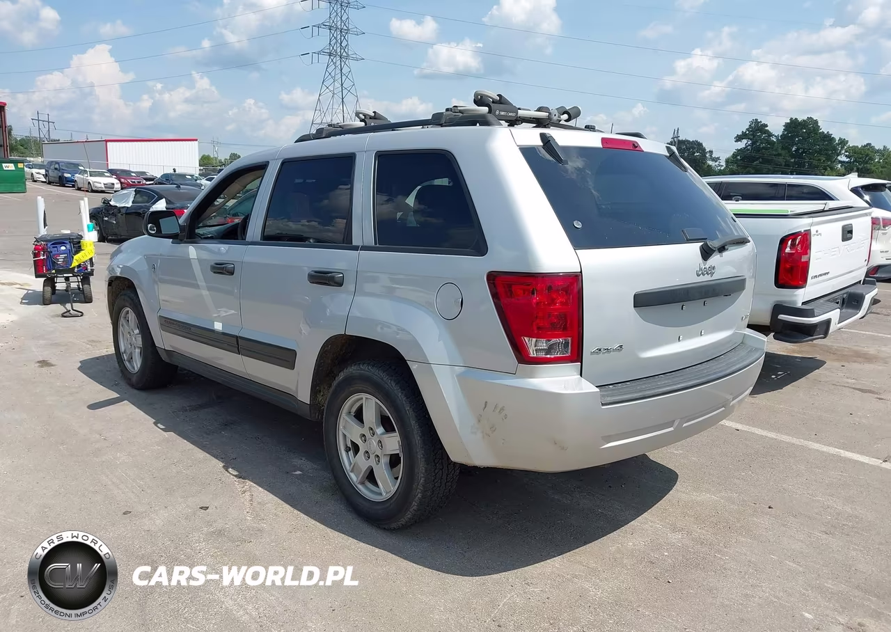2005 Jeep Grand Cherokee Laredo VIN:1J4HR48N25C723543 - 3